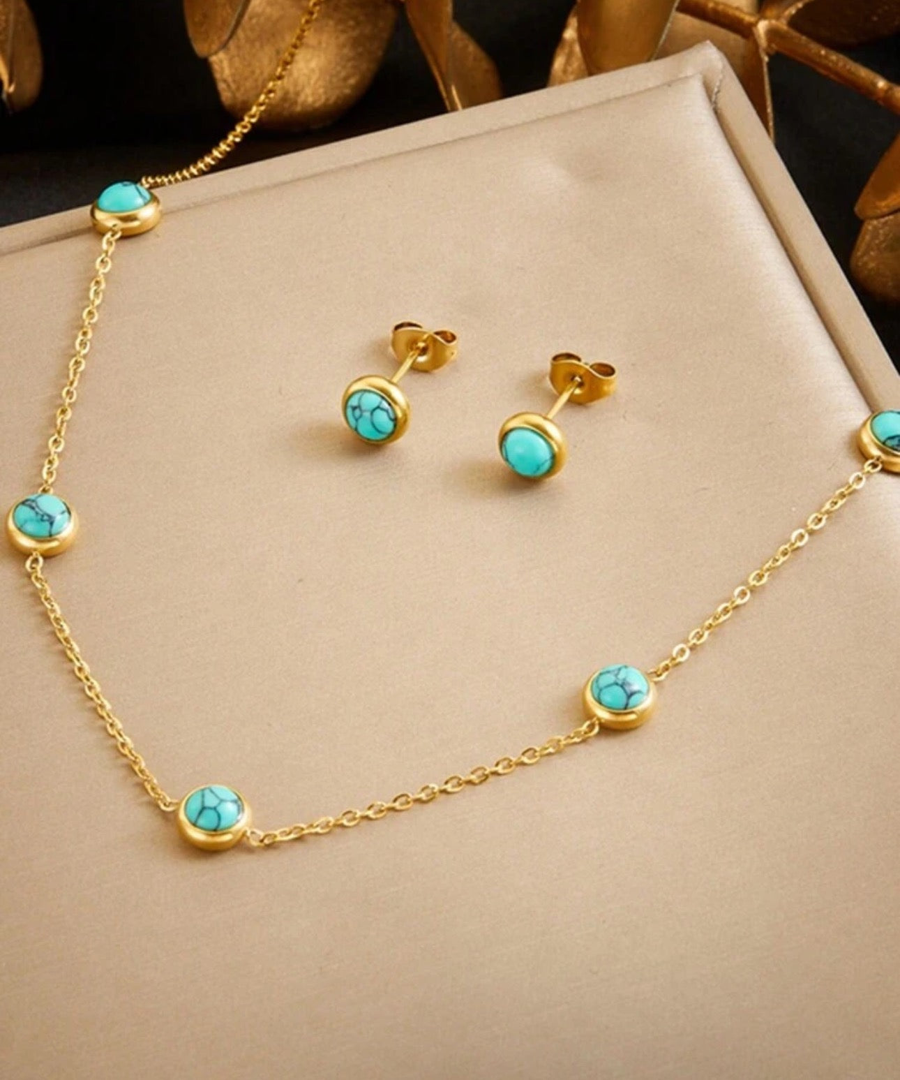 Queen B Necklace & Earring Set