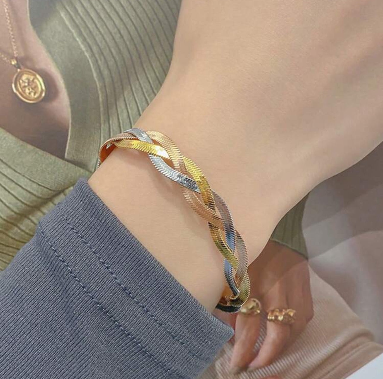 Don’t Mess With Her Necklace & Bracelet Set