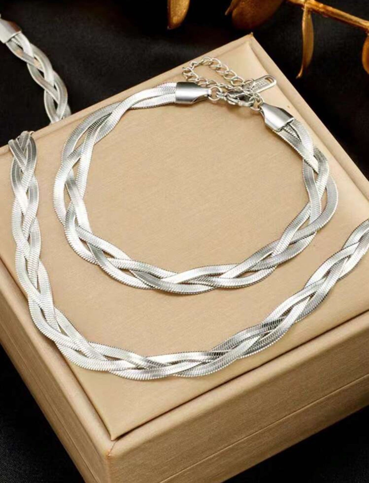 Don’t Mess With Her Necklace & Bracelet Set