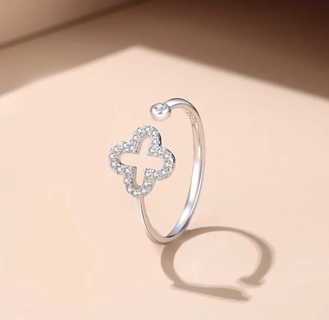 I'm Feeling Lucky Ring
